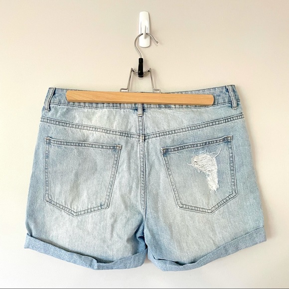 Forever 21 | summer festival denim shorts, 28” - Picture 2 of 3